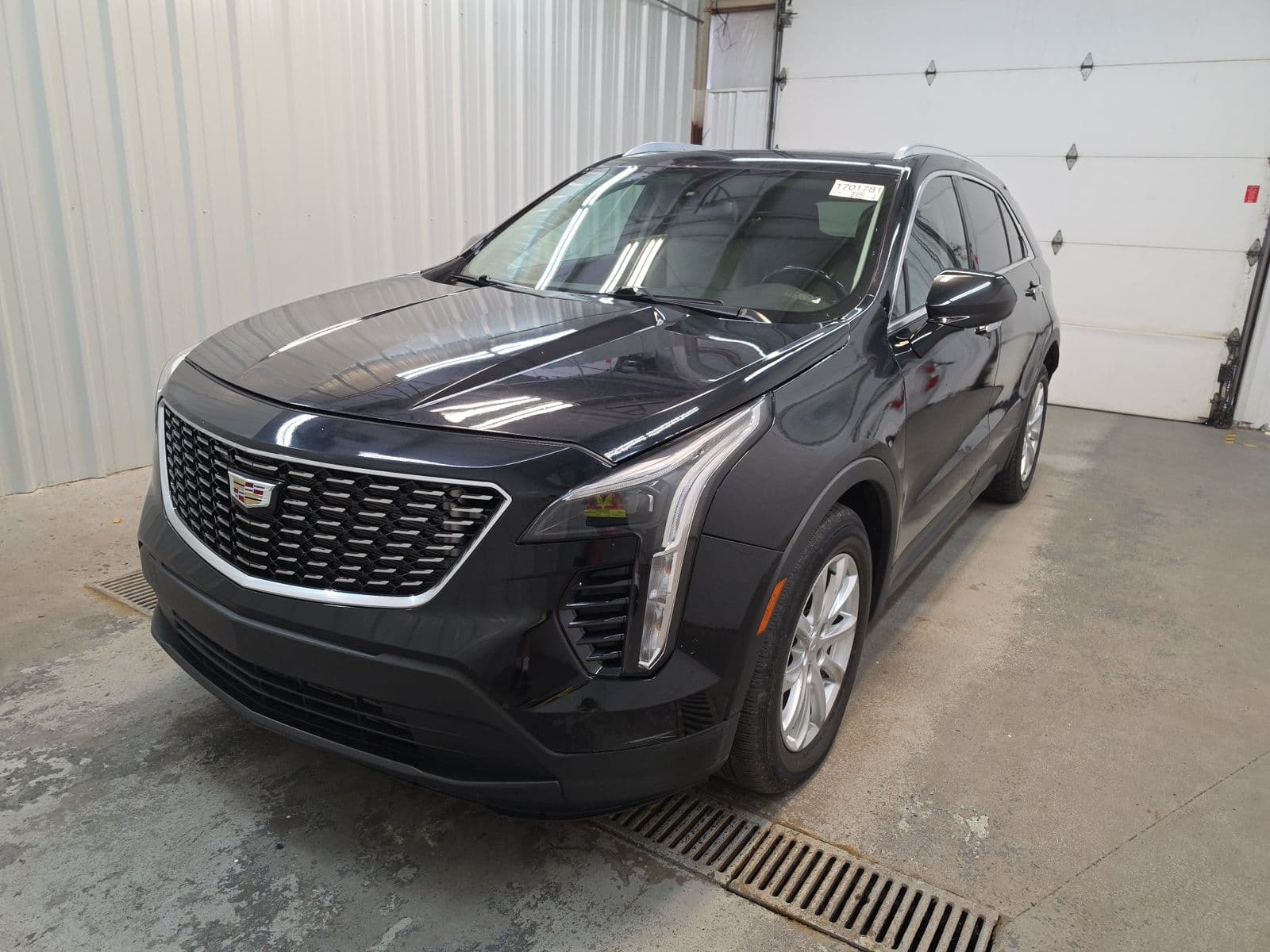 2019 CADILLAC XT4 Luxury 1