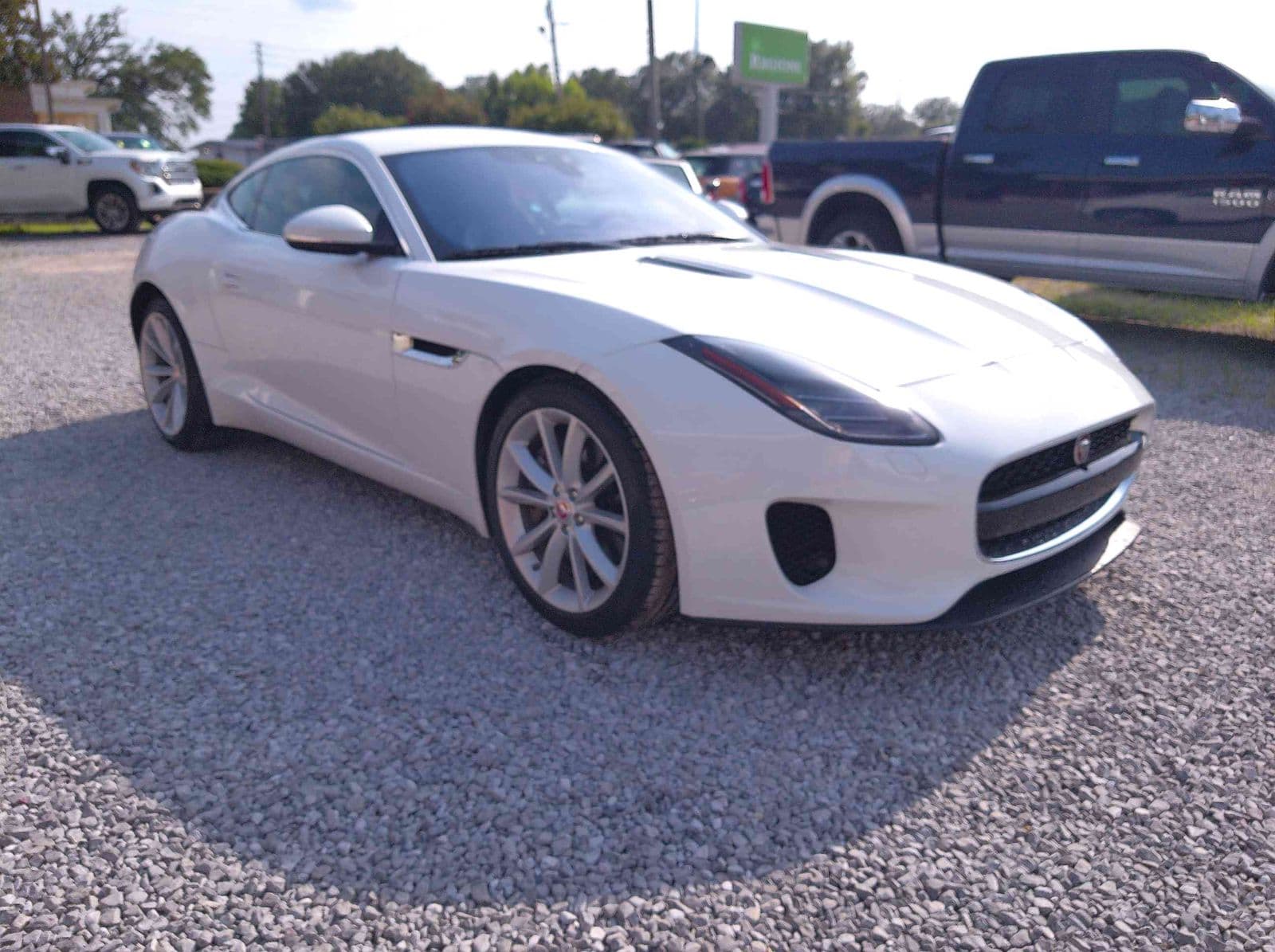 2018 JAGUAR F-TYPE P300