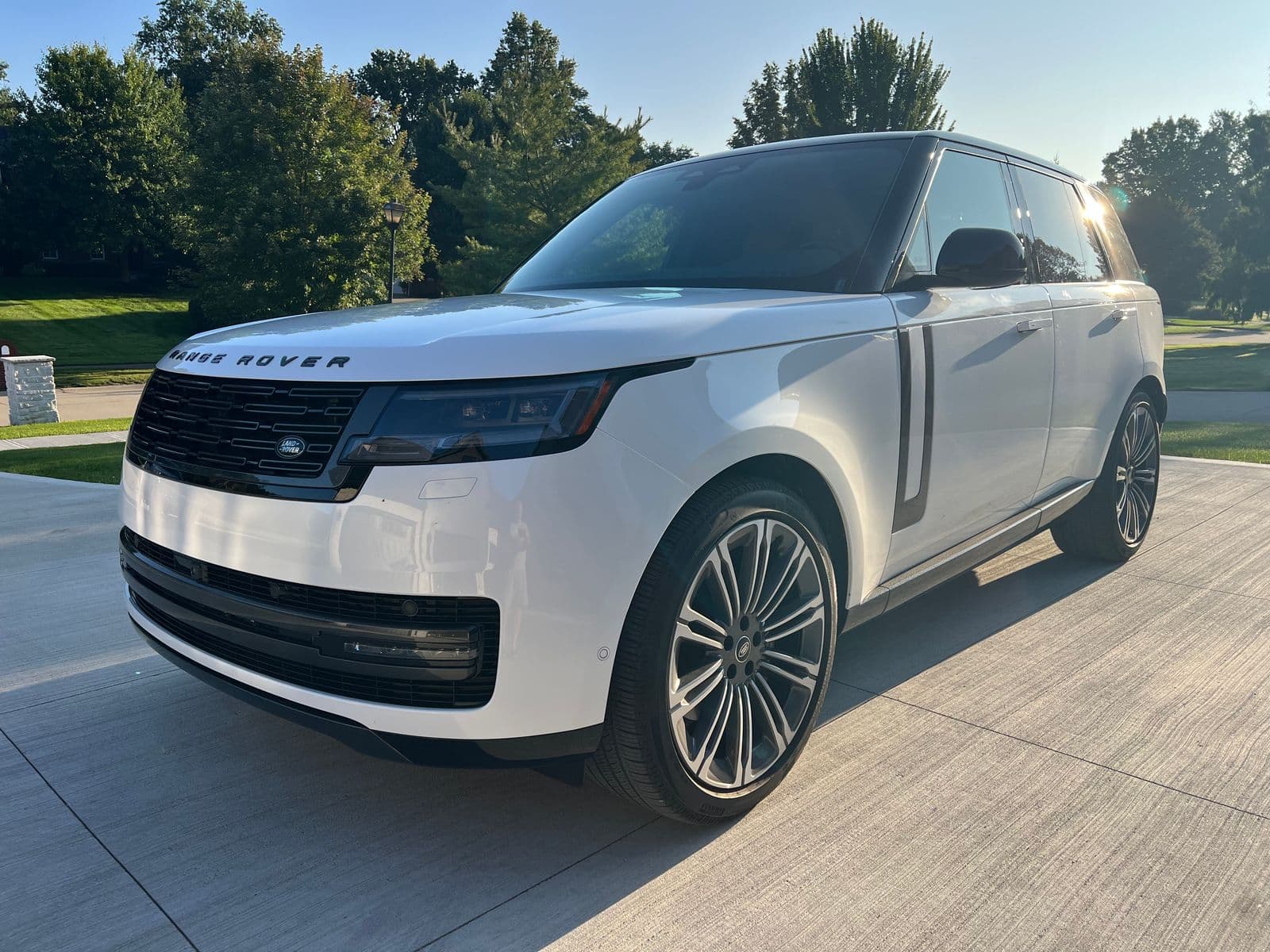 2025 LAND ROVER RANGE ROVER SE