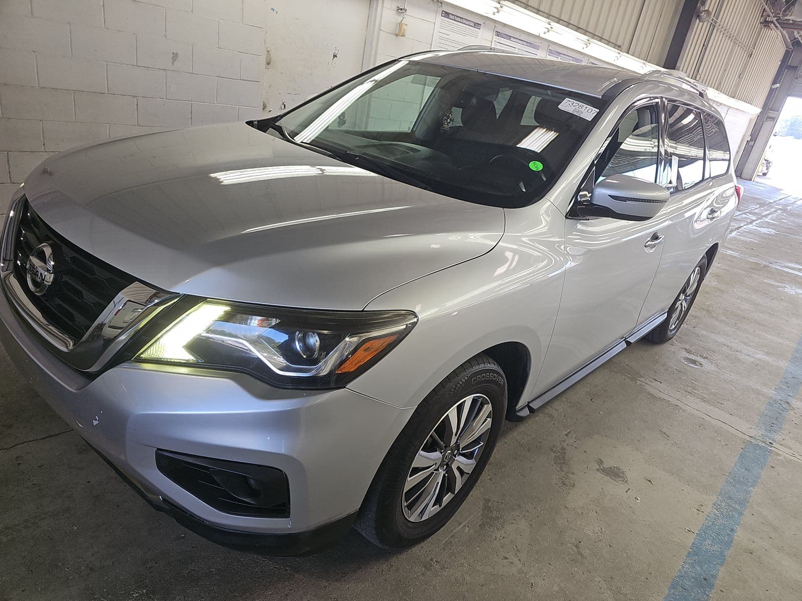 2020 NISSAN PATHFINDER SV 1