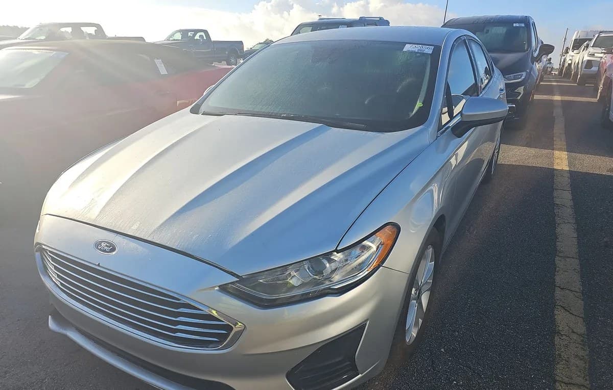 2019 FORD FUSION SE 1