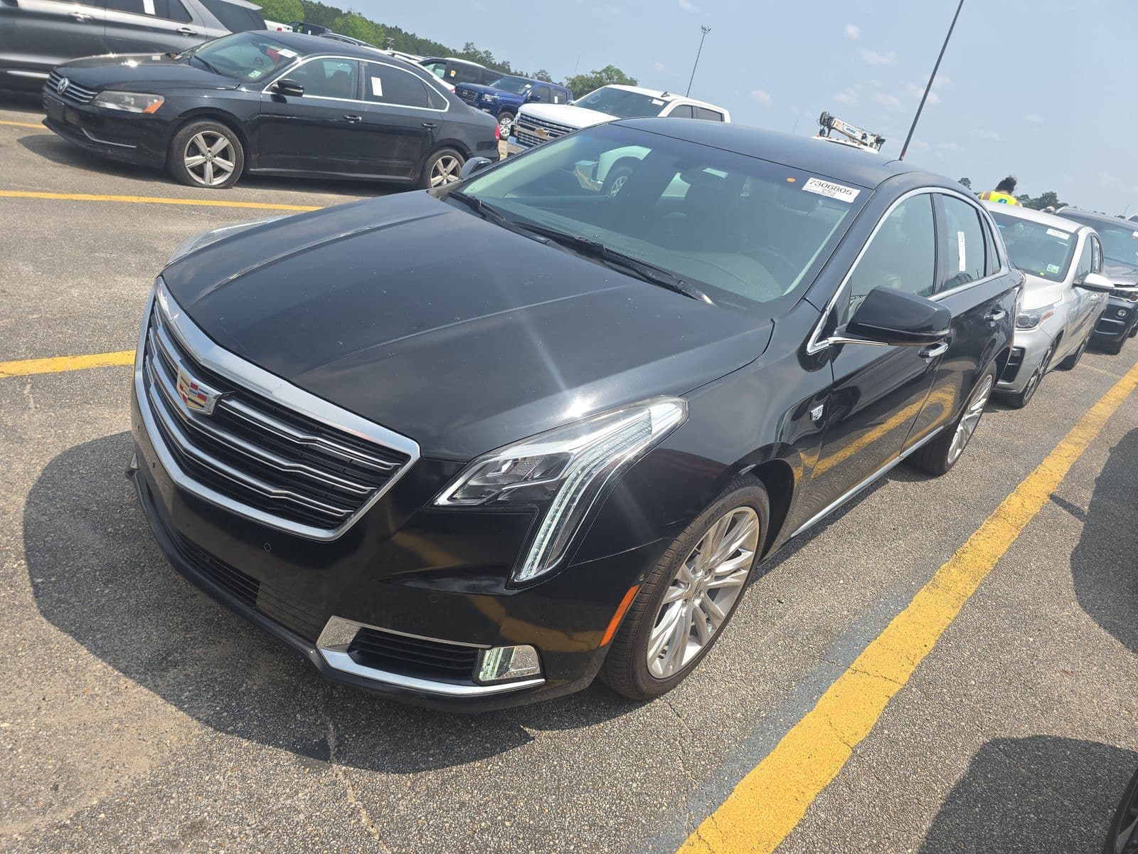 2019 CADILLAC XTS Luxury 1