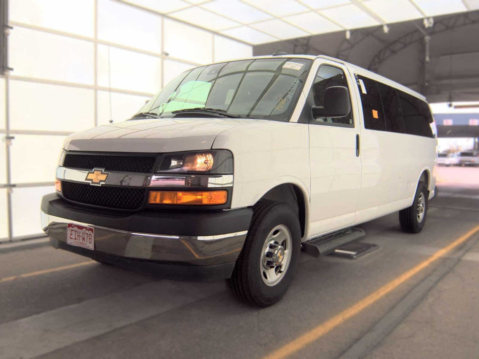 2025 CHEVROLET EXPRESS 3500 LT
