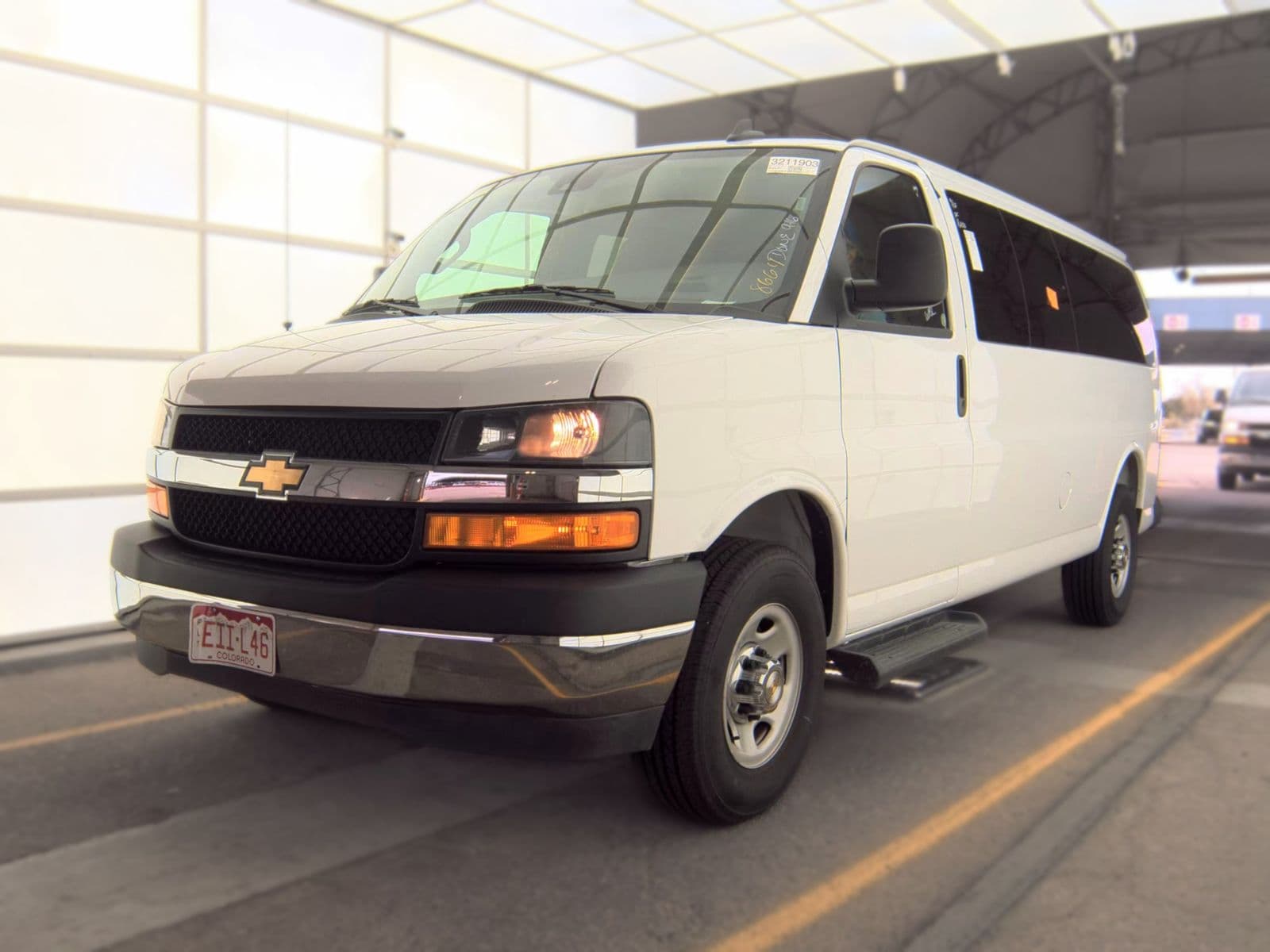 2025 CHEVROLET EXPRESS 3500 LT