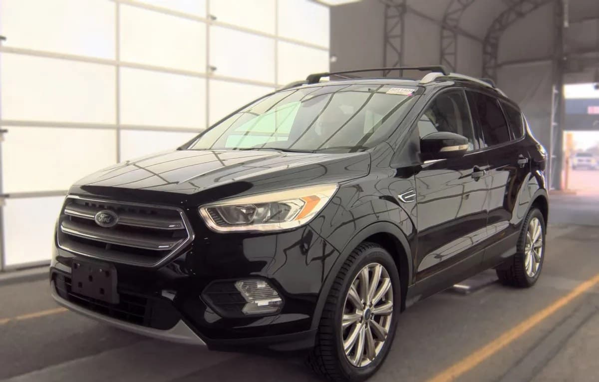 2017 FORD ESCAPE Titanium 1