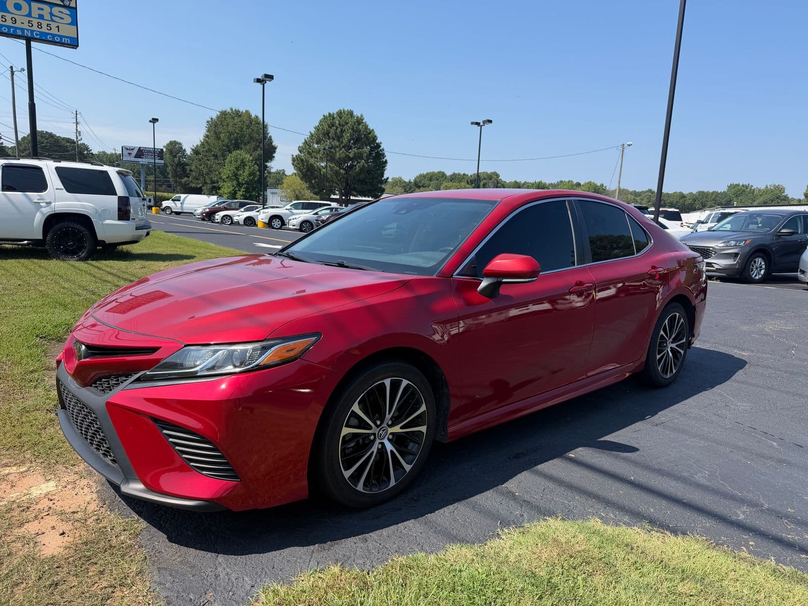 2020 TOYOTA CAMRY SE