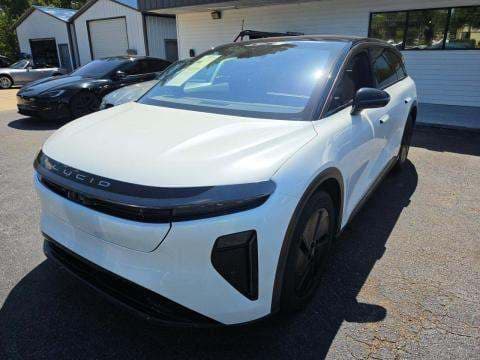 2026 LUCID GRAVITY GRAND Touring