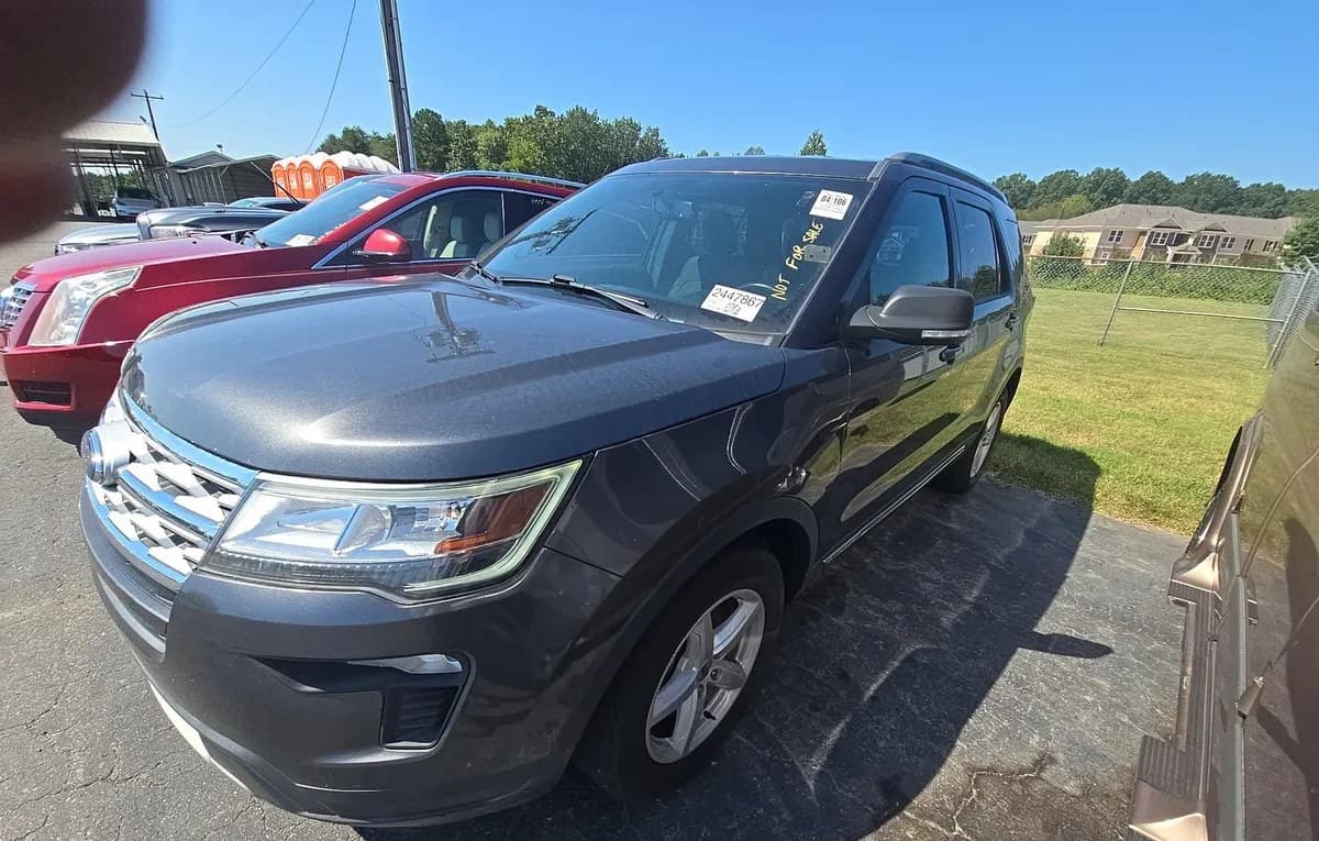 2019 FORD EXPLORER XLT 1