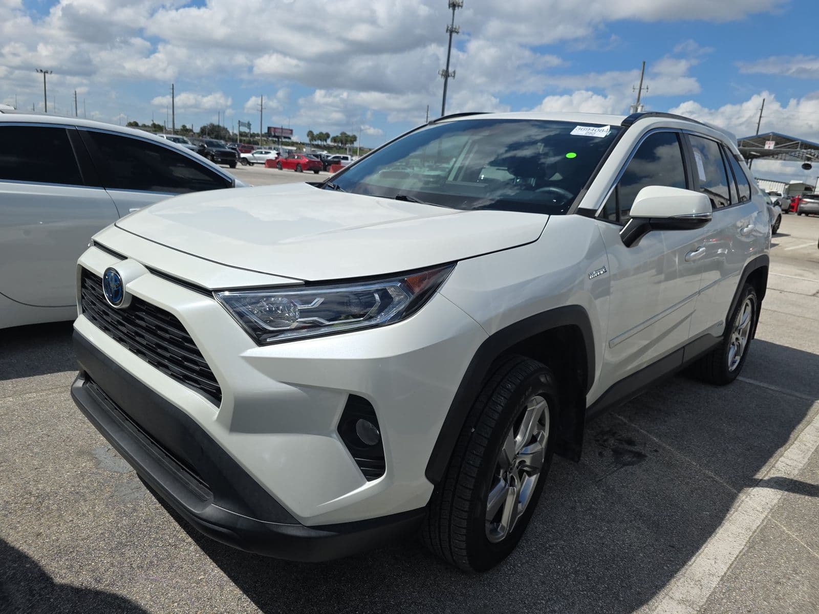 2021 TOYOTA RAV4 HYBRID XLE Premium