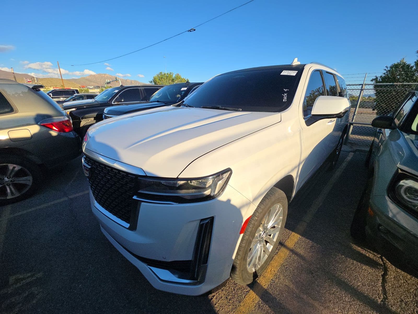 2021 CADILLAC ESCALADE PREMIUM Luxury