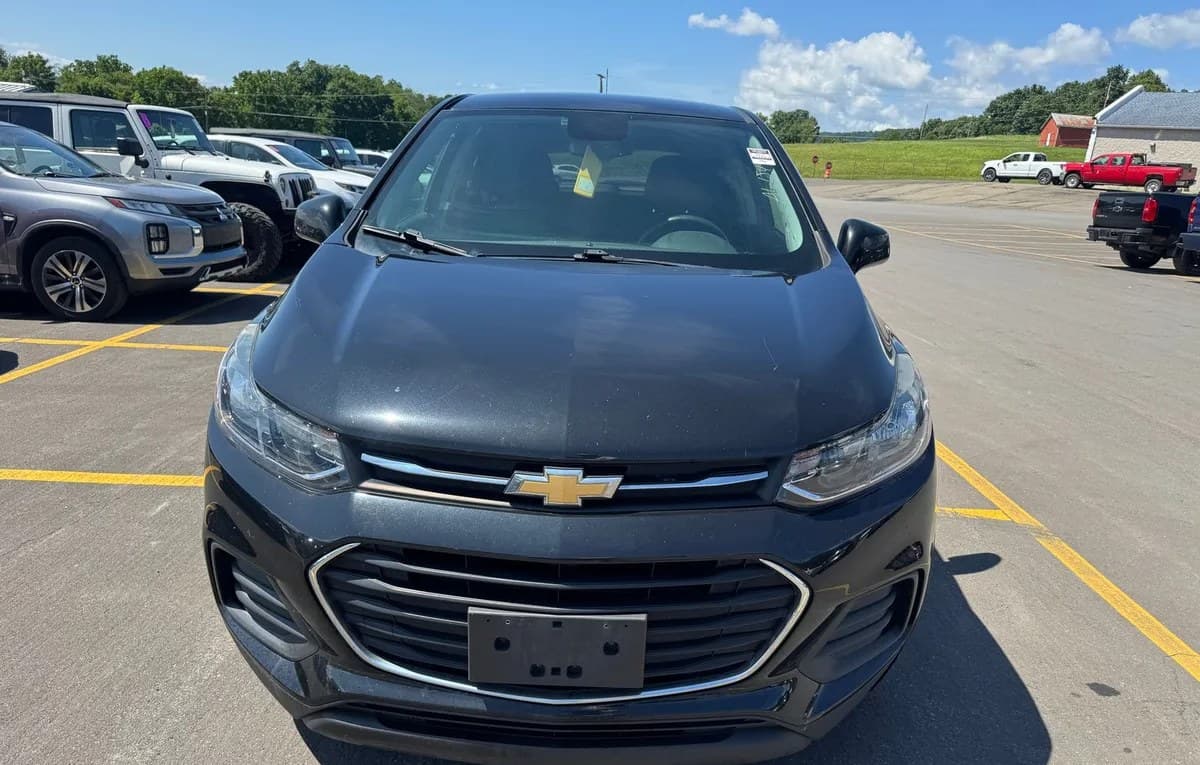 2020 CHEVROLET TRAX LS 1