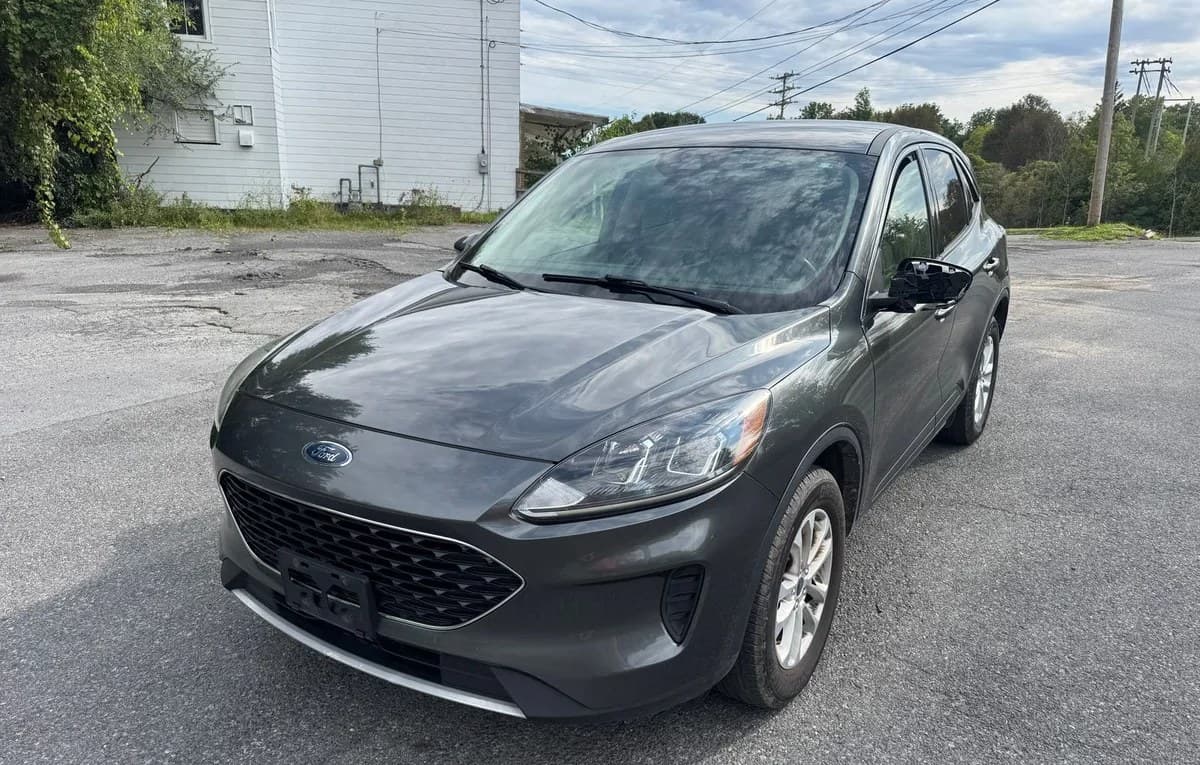 2020 FORD ESCAPE SE 1