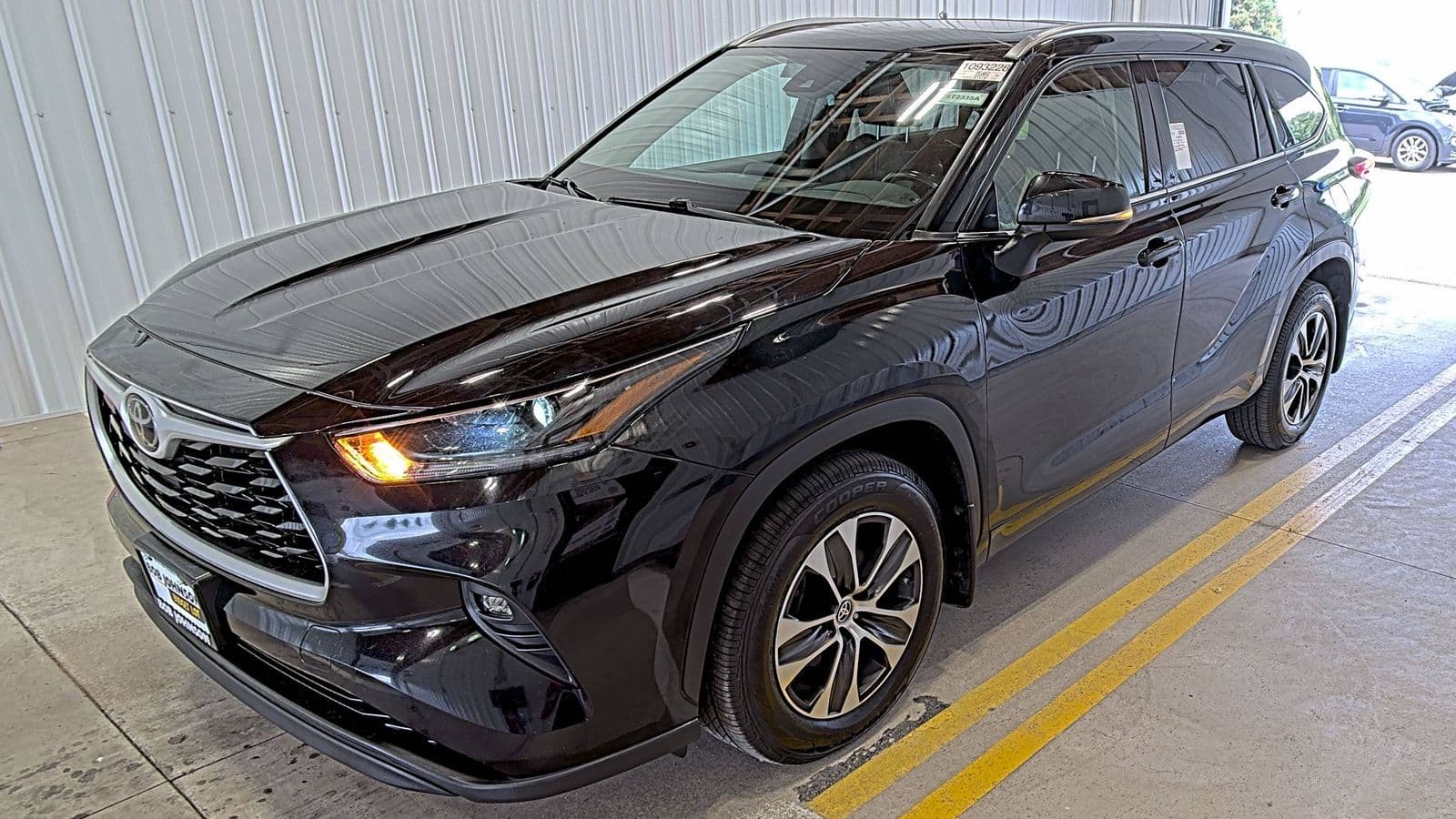 2021 TOYOTA HIGHLANDER XLE