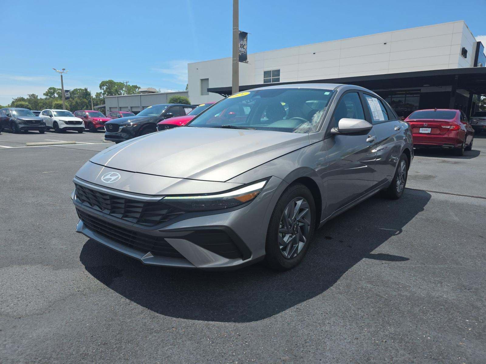 2024 HYUNDAI ELANTRA SEL