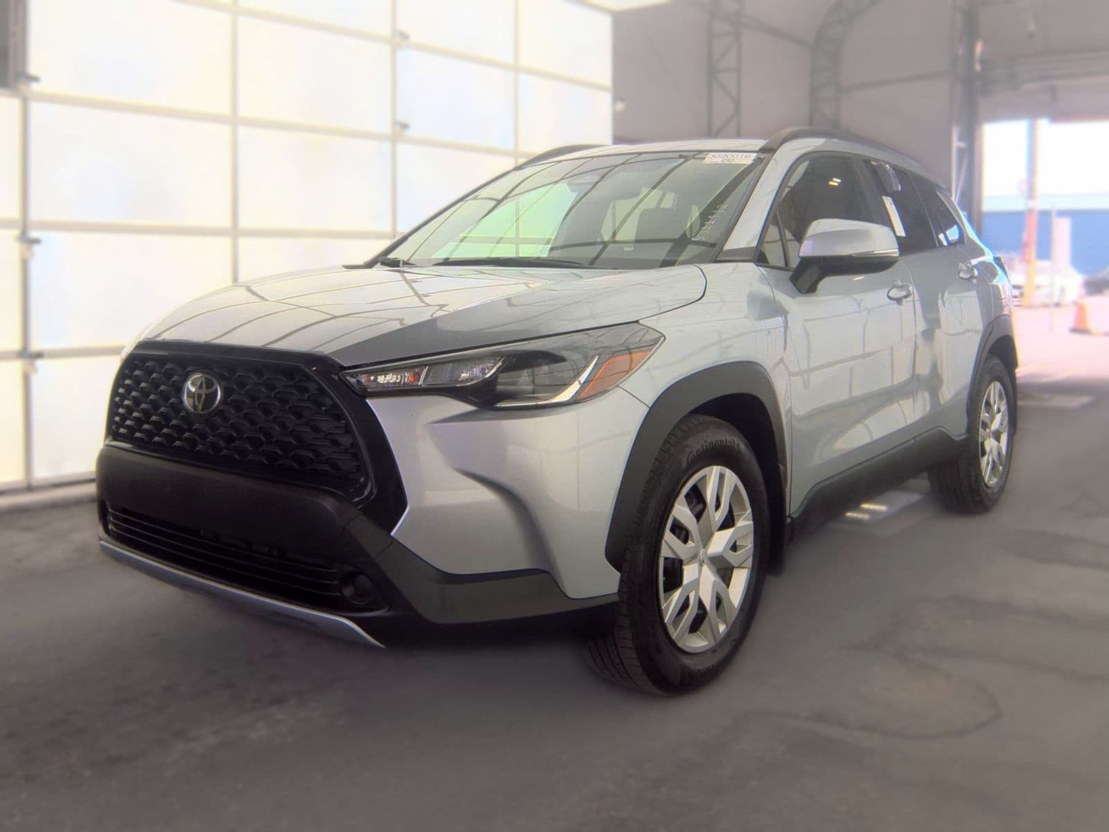 2024 TOYOTA COROLLA CROSS LE