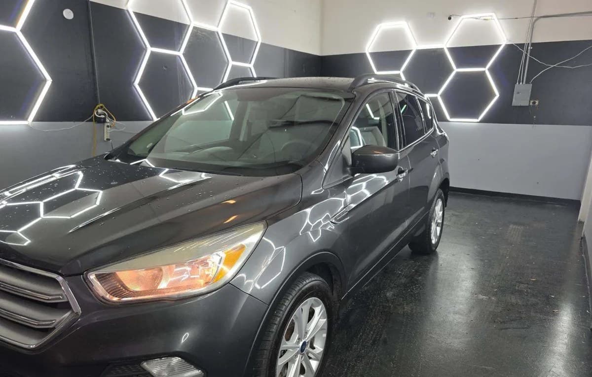 2018 FORD ESCAPE SE 1
