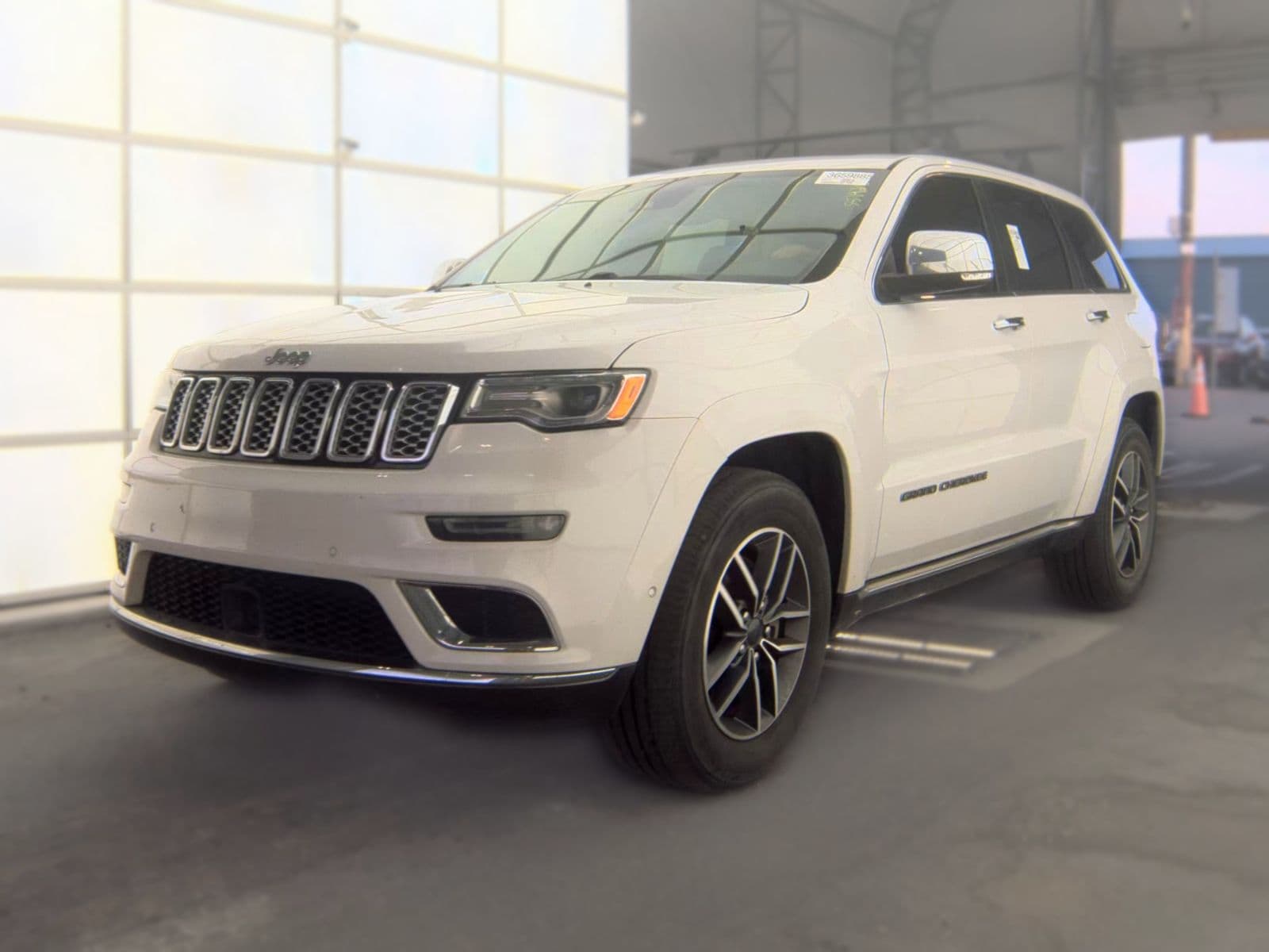 2021 JEEP GRAND CHEROKEE Summit 1