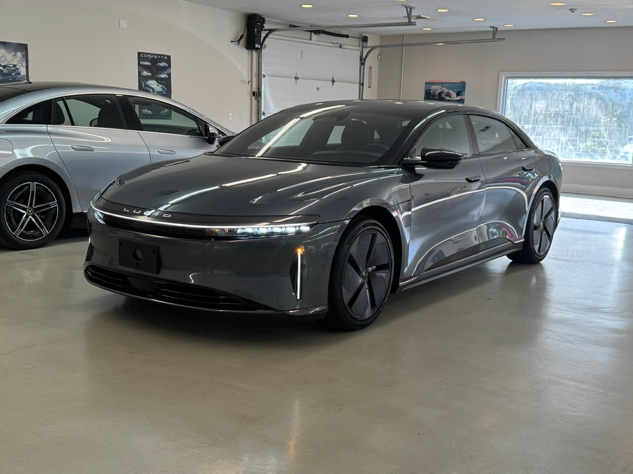 2025 LUCID AIR Touring
