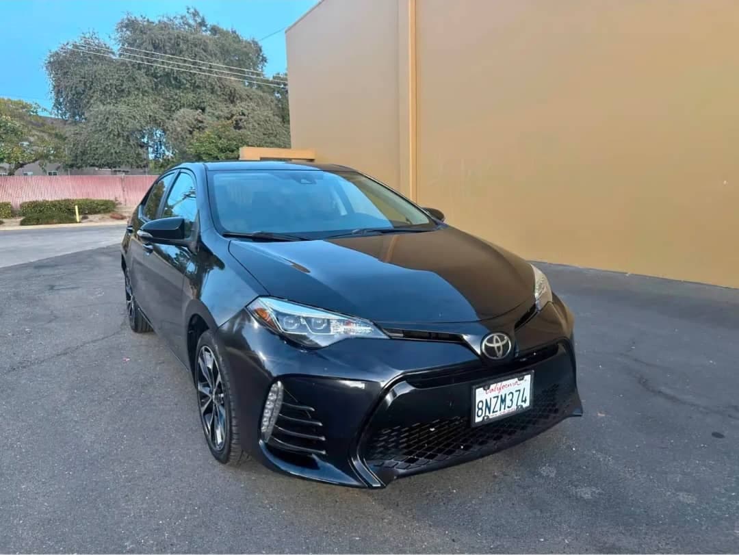 2018 TOYOTA COROLLA SE