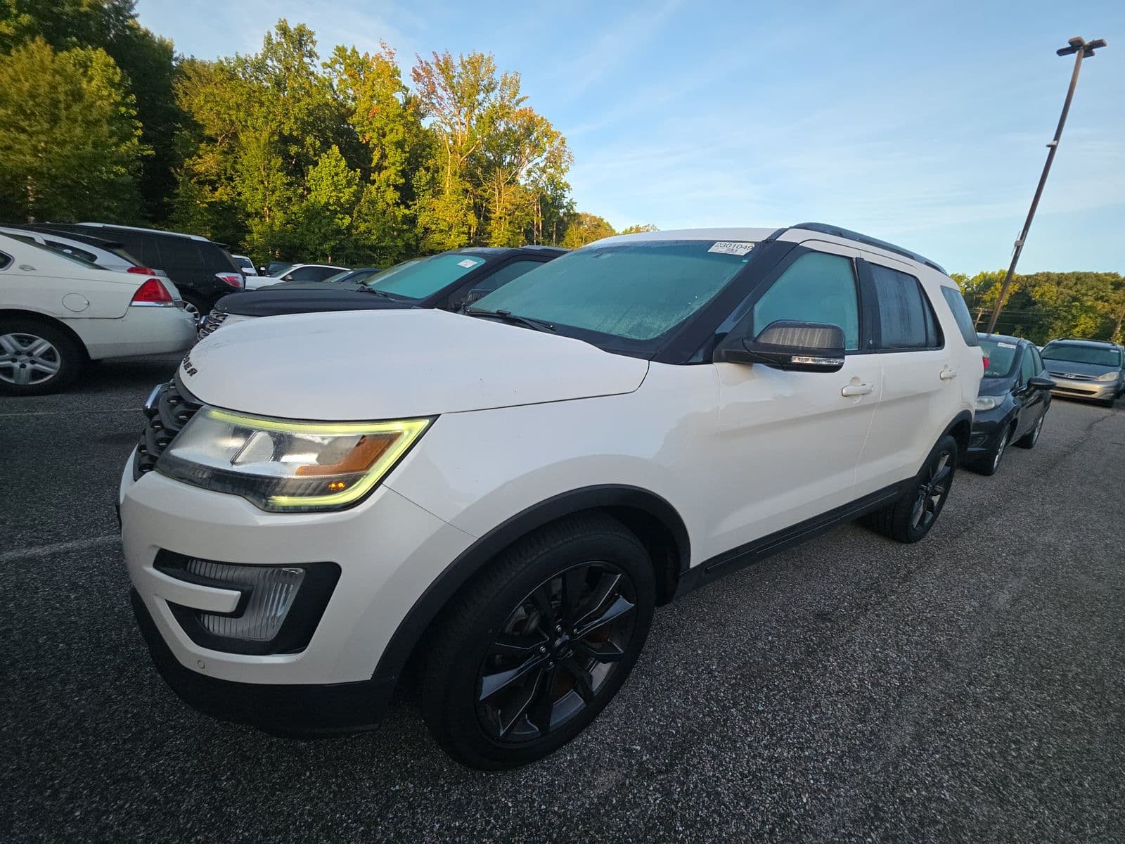 2017 FORD EXPLORER XLT 1