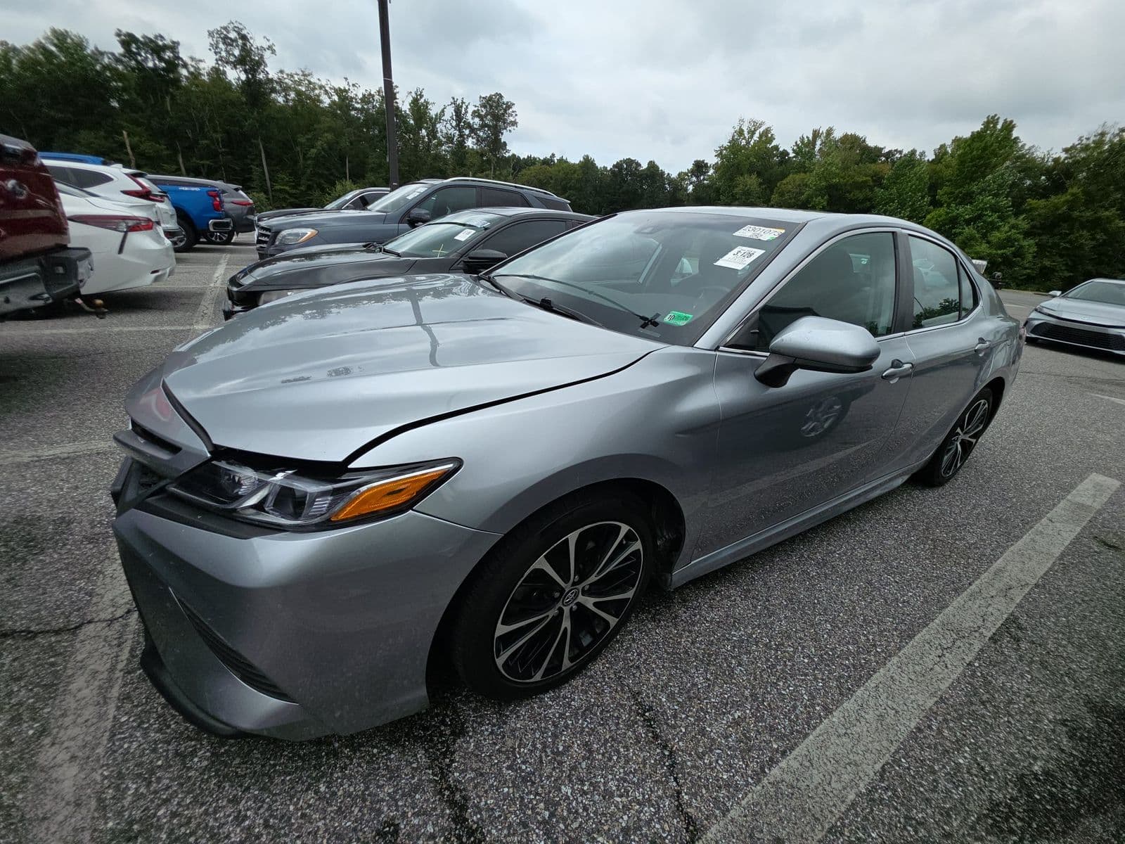2019 TOYOTA CAMRY SE