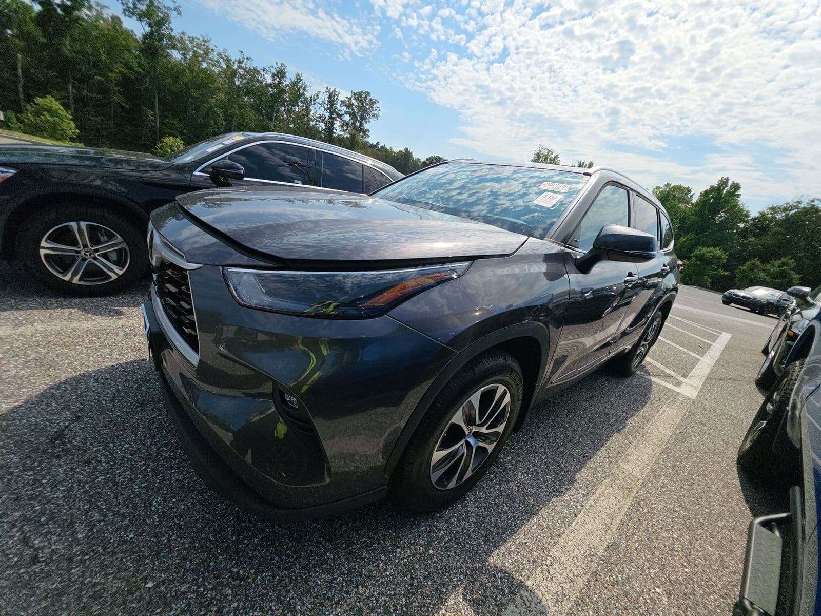 2022 TOYOTA HIGHLANDER XLE