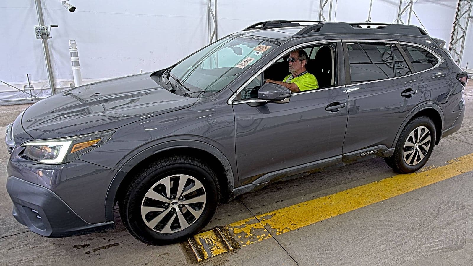 2020 SUBARU OUTBACK Premium 1