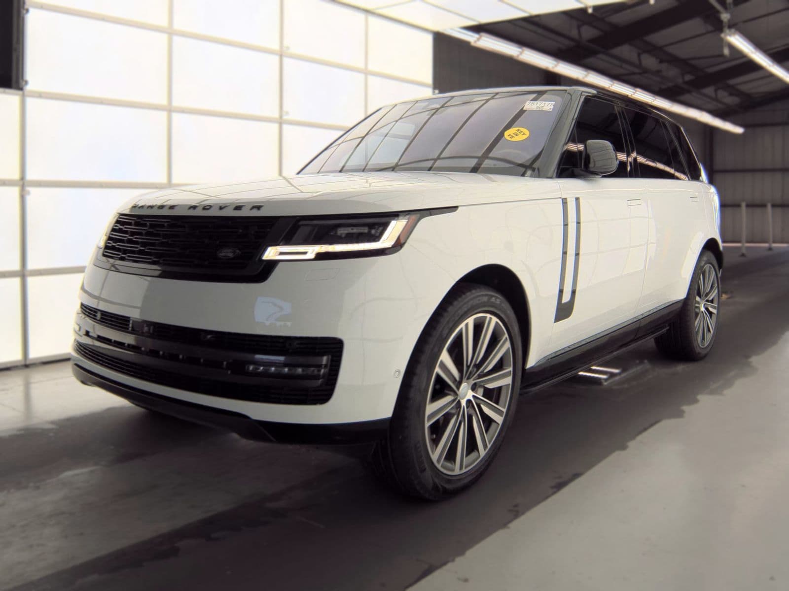 2023 LAND ROVER RANGE ROVER SE LWB