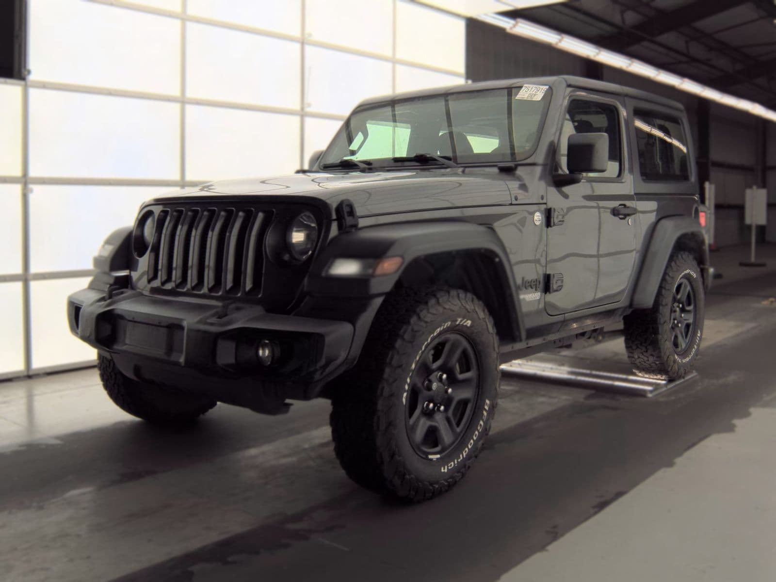 2021 JEEP WRANGLER Sport 1