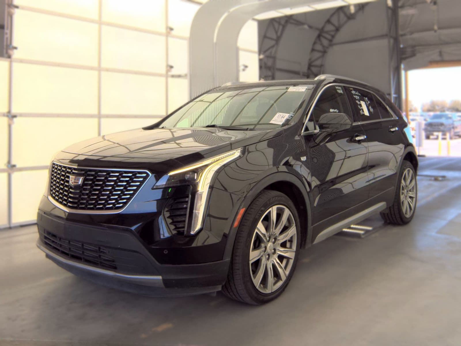 2019 CADILLAC XT4 PREMIUM Luxury 1