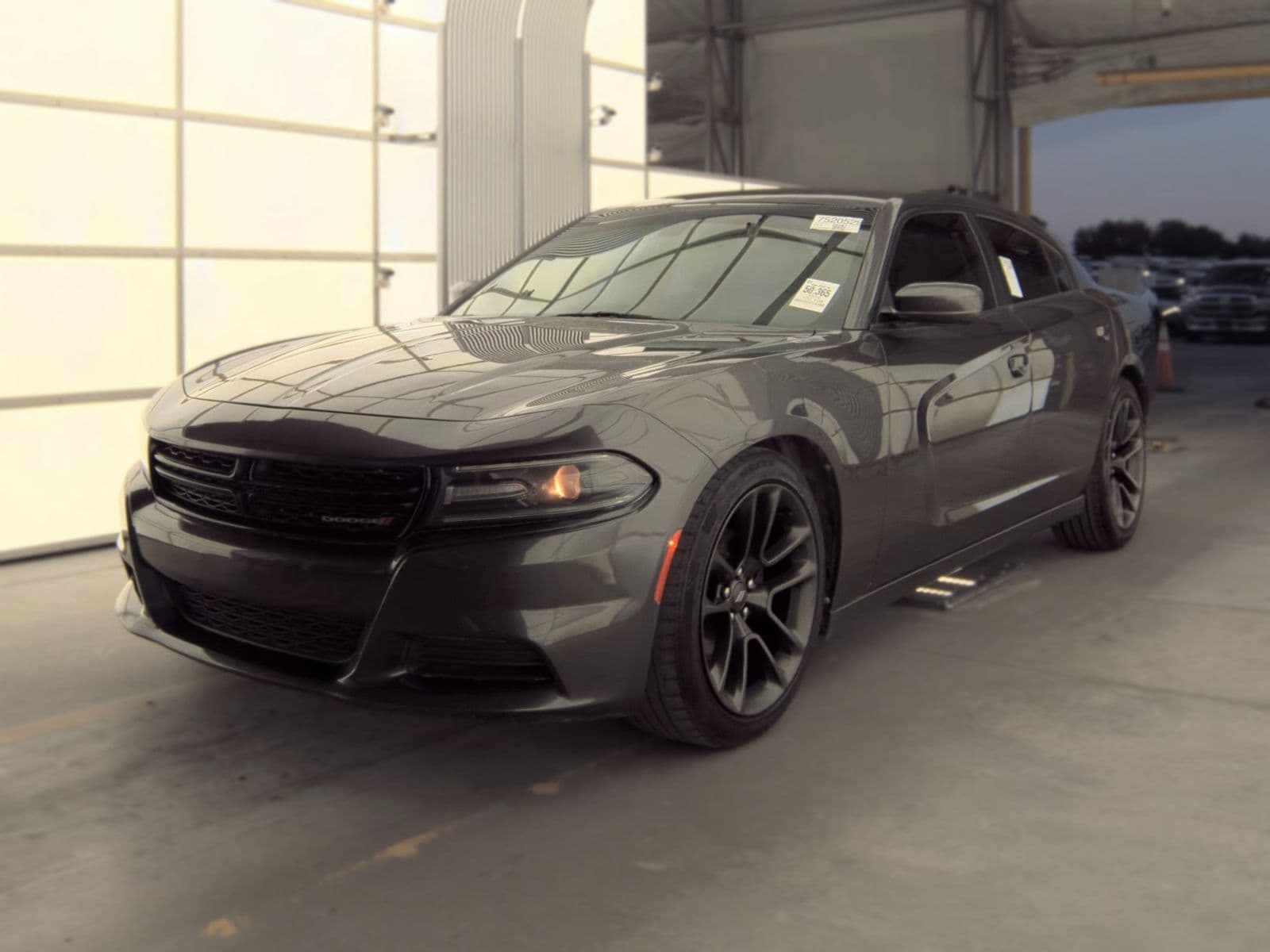 2019 DODGE CHARGER SXT 1