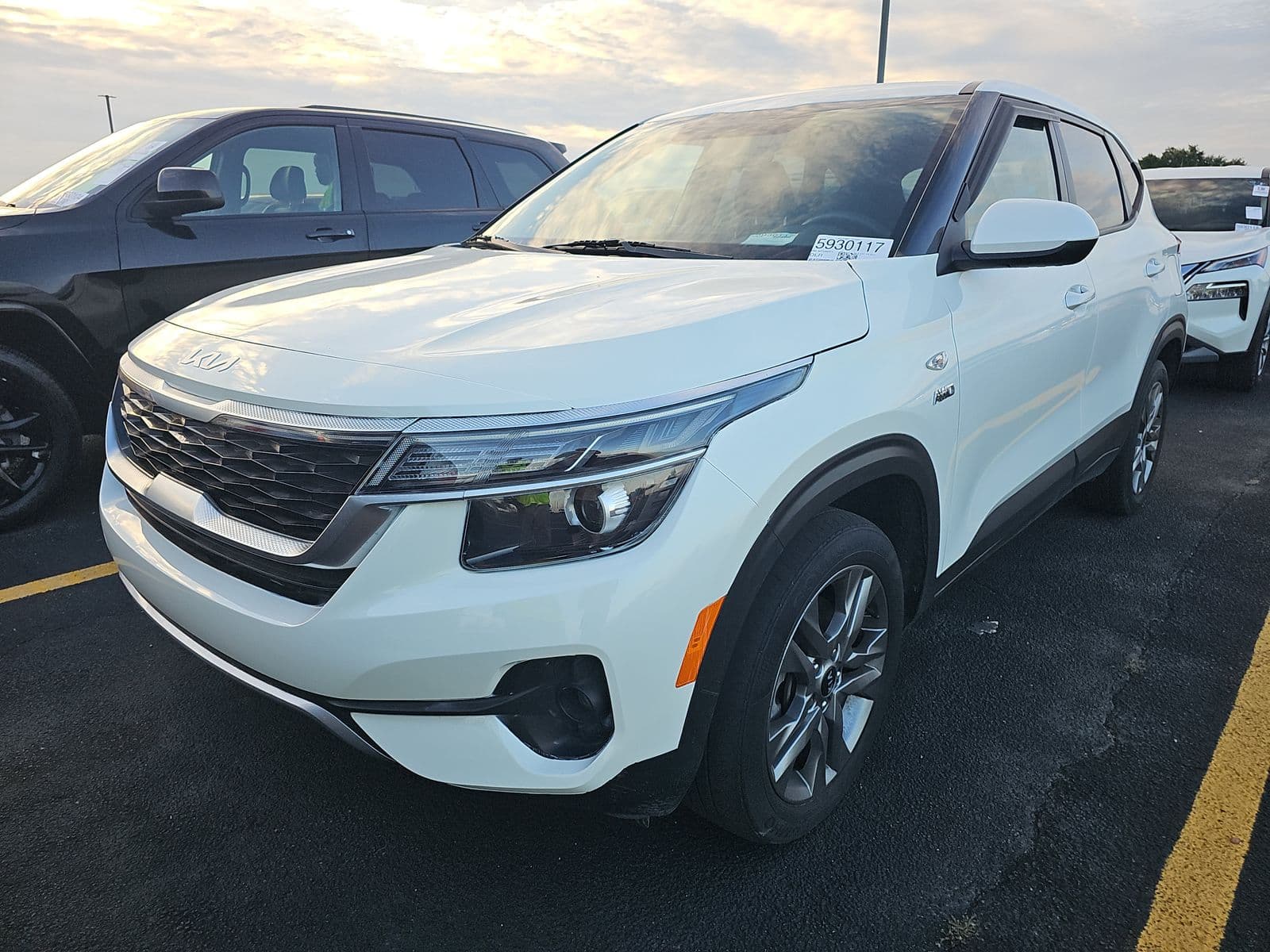 2021 KIA SELTOS LX