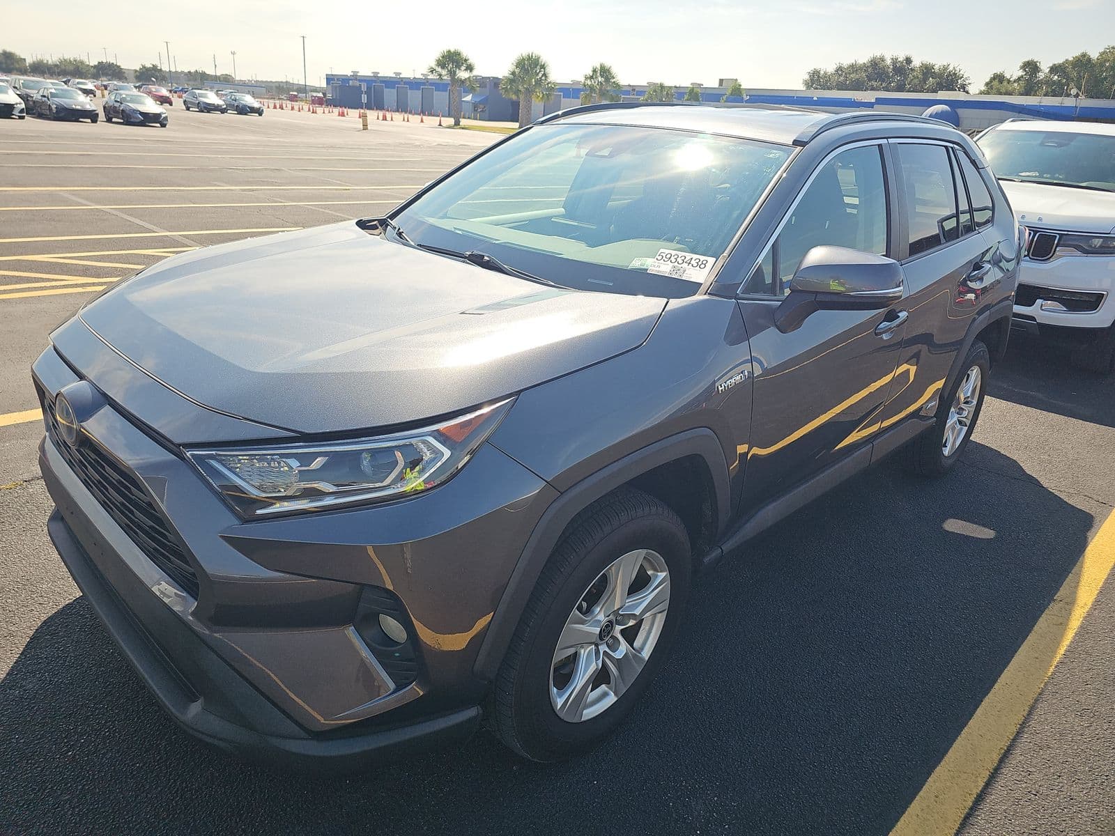 2021 TOYOTA RAV4 HYBRID XLE