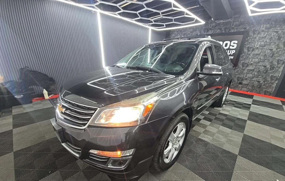 2017 CHEVROLET TRAVERSE Premier 1