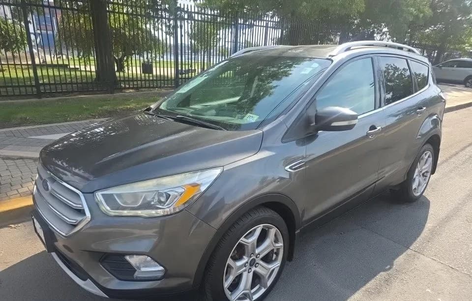 2017 FORD ESCAPE Titanium