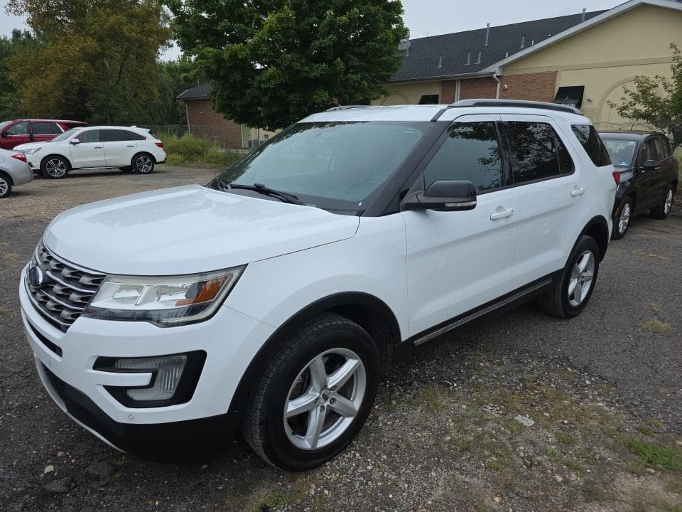 2017 FORD EXPLORER XLT 1