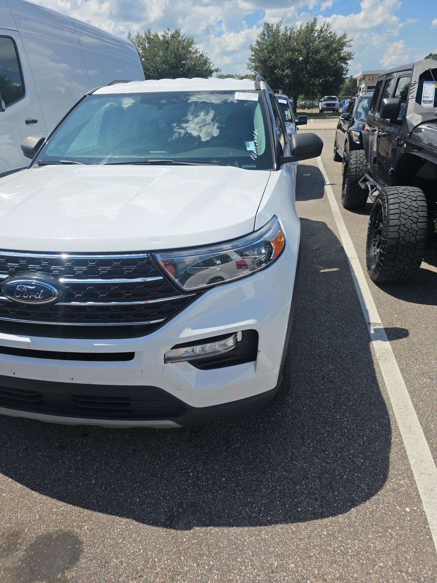 2021 FORD EXPLORER XLT 1