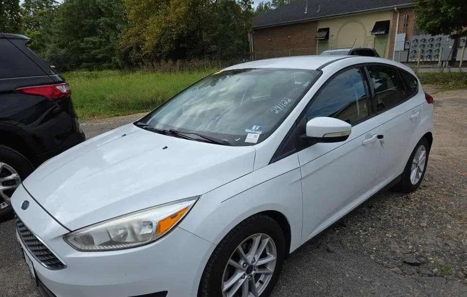 2017 FORD FOCUS SE 1