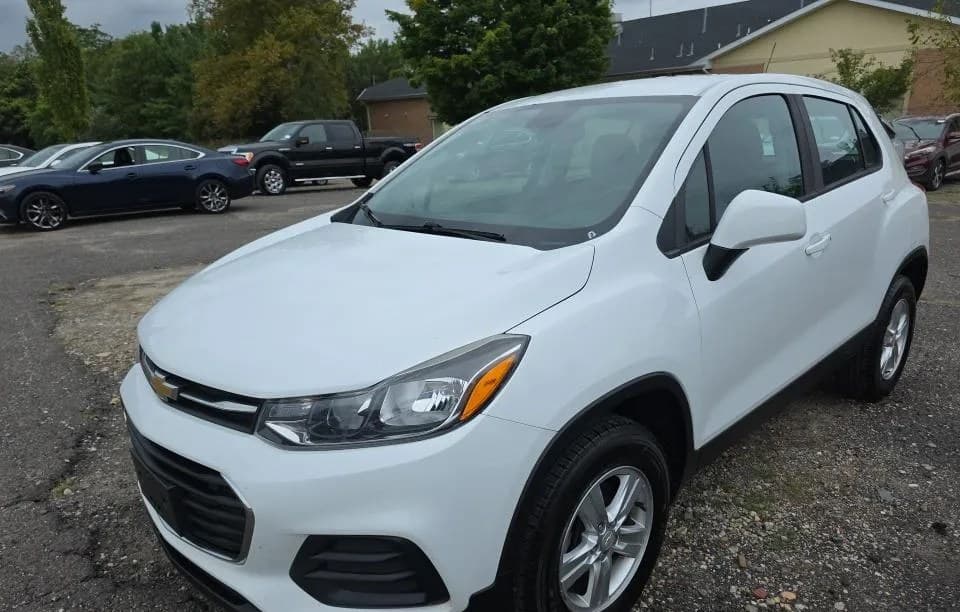 2020 CHEVROLET TRAX LS 1