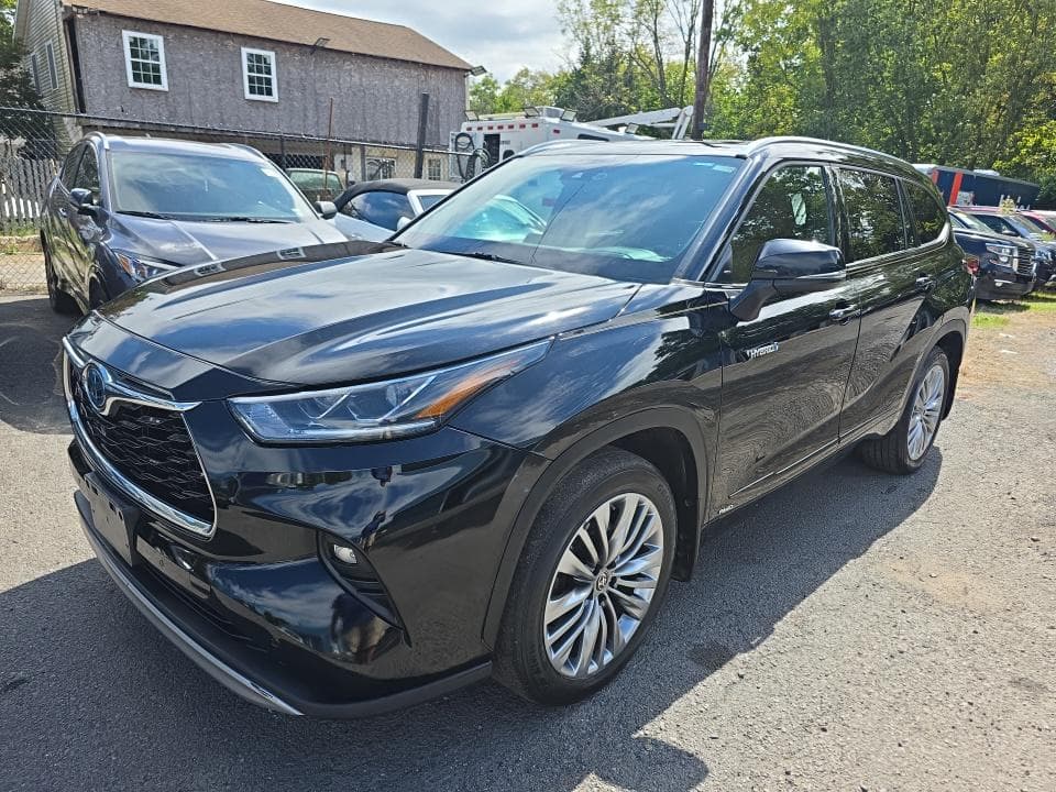 2021 TOYOTA HIGHLANDER HYBRID Platinum