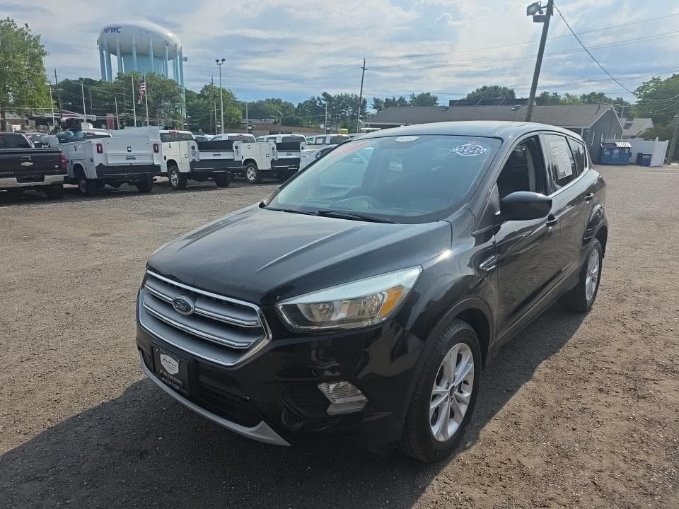2017 FORD ESCAPE SE 1