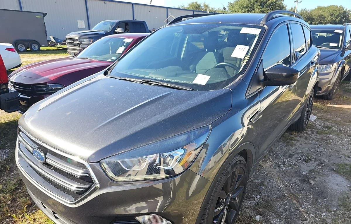 2018 FORD ESCAPE SE