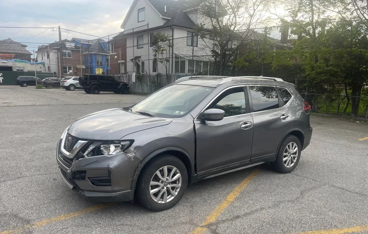 2019 NISSAN ROGUE SV 1