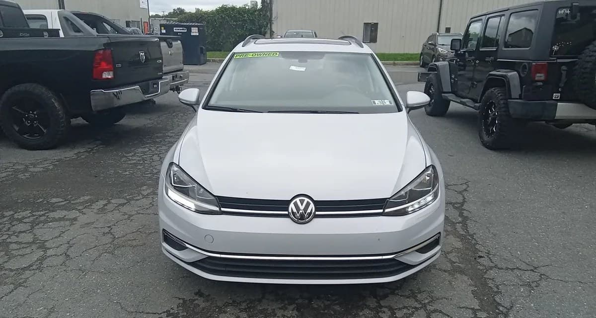 2018 VOLKSWAGEN GOLF 1.8T SE
