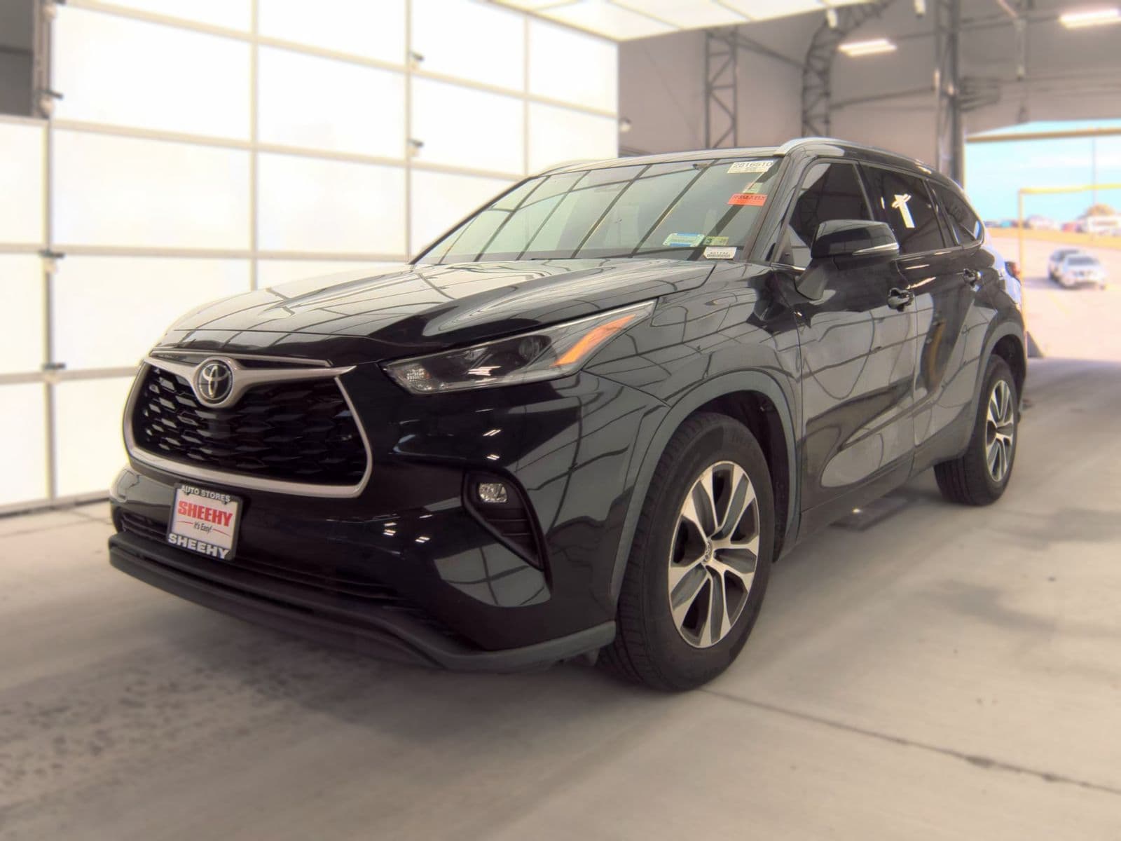 2021 TOYOTA HIGHLANDER XLE