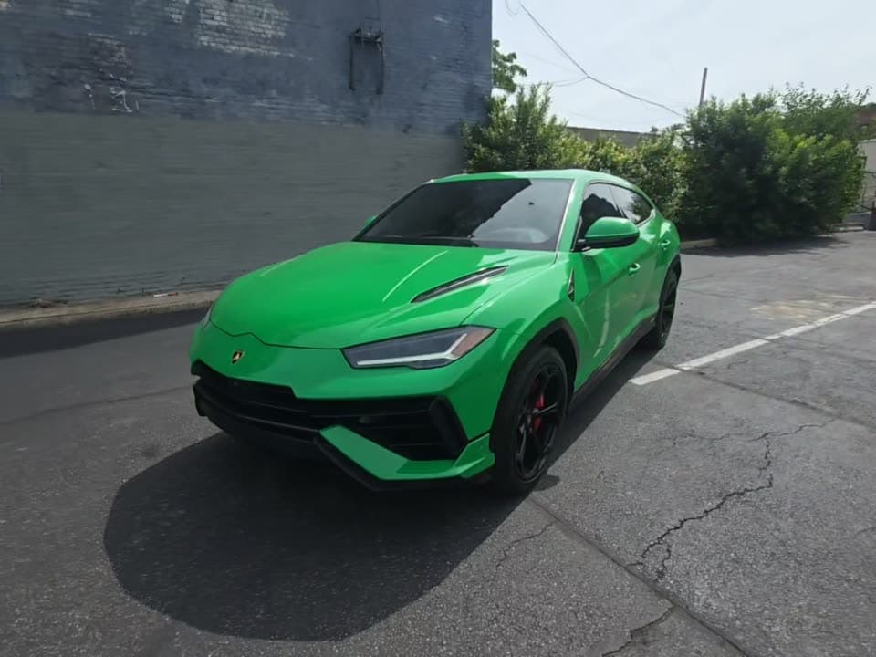 2023 LAMBORGHINI URUS S