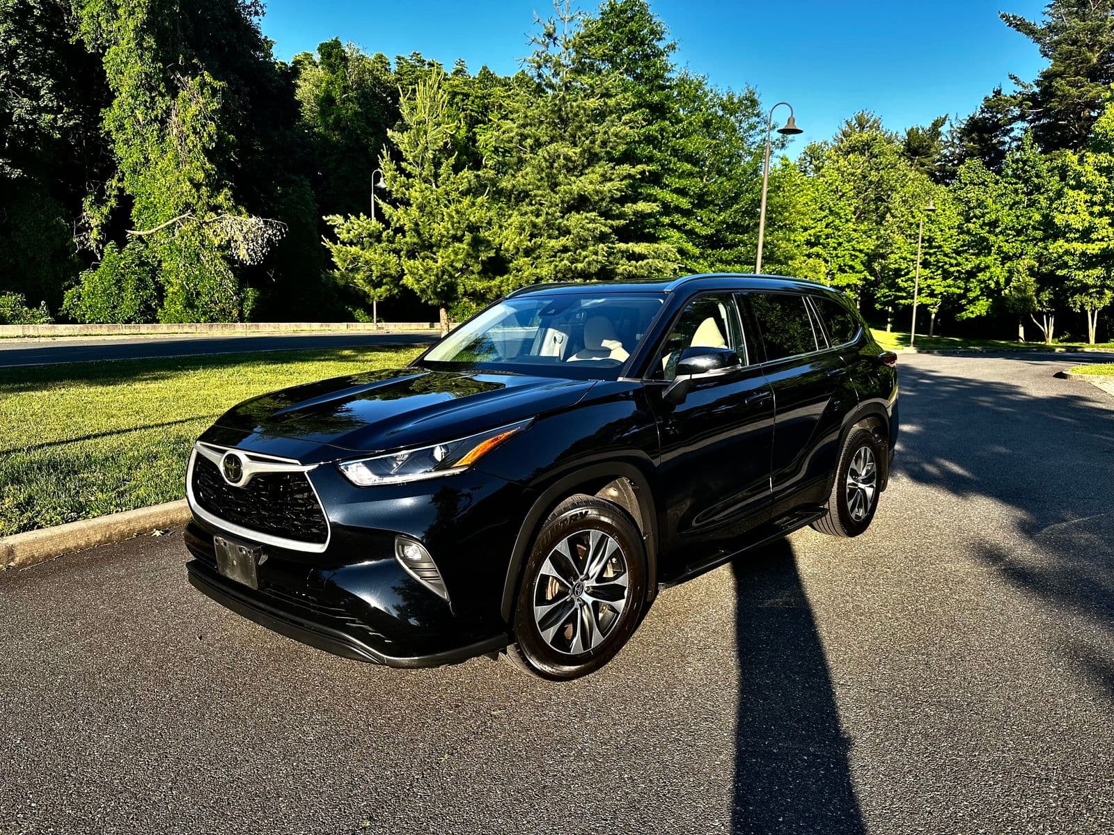 2021 TOYOTA HIGHLANDER XLE