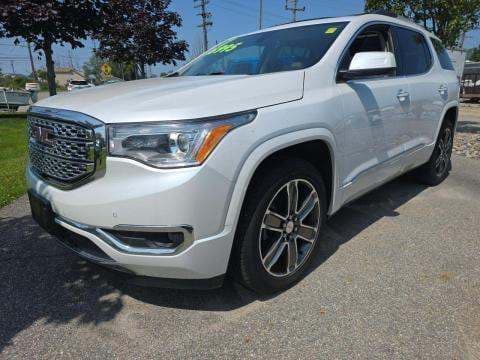 2017 GMC ACADIA Denali