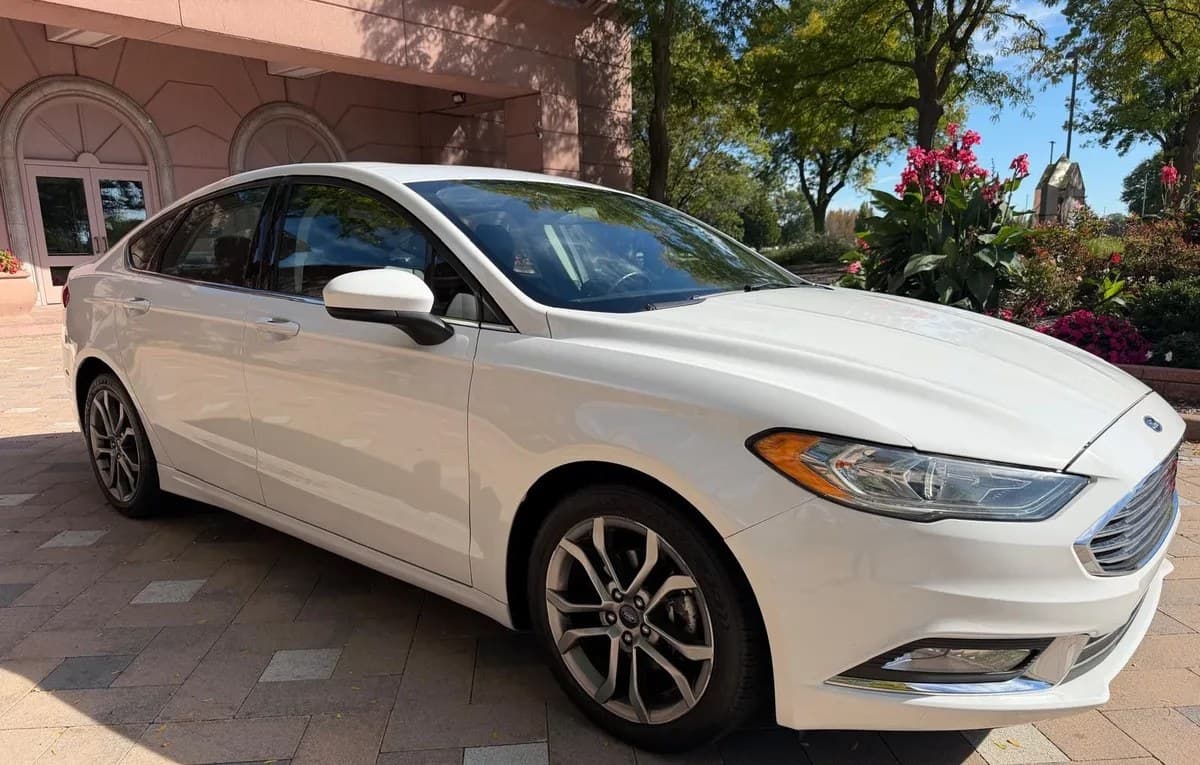 2017 FORD FUSION SE