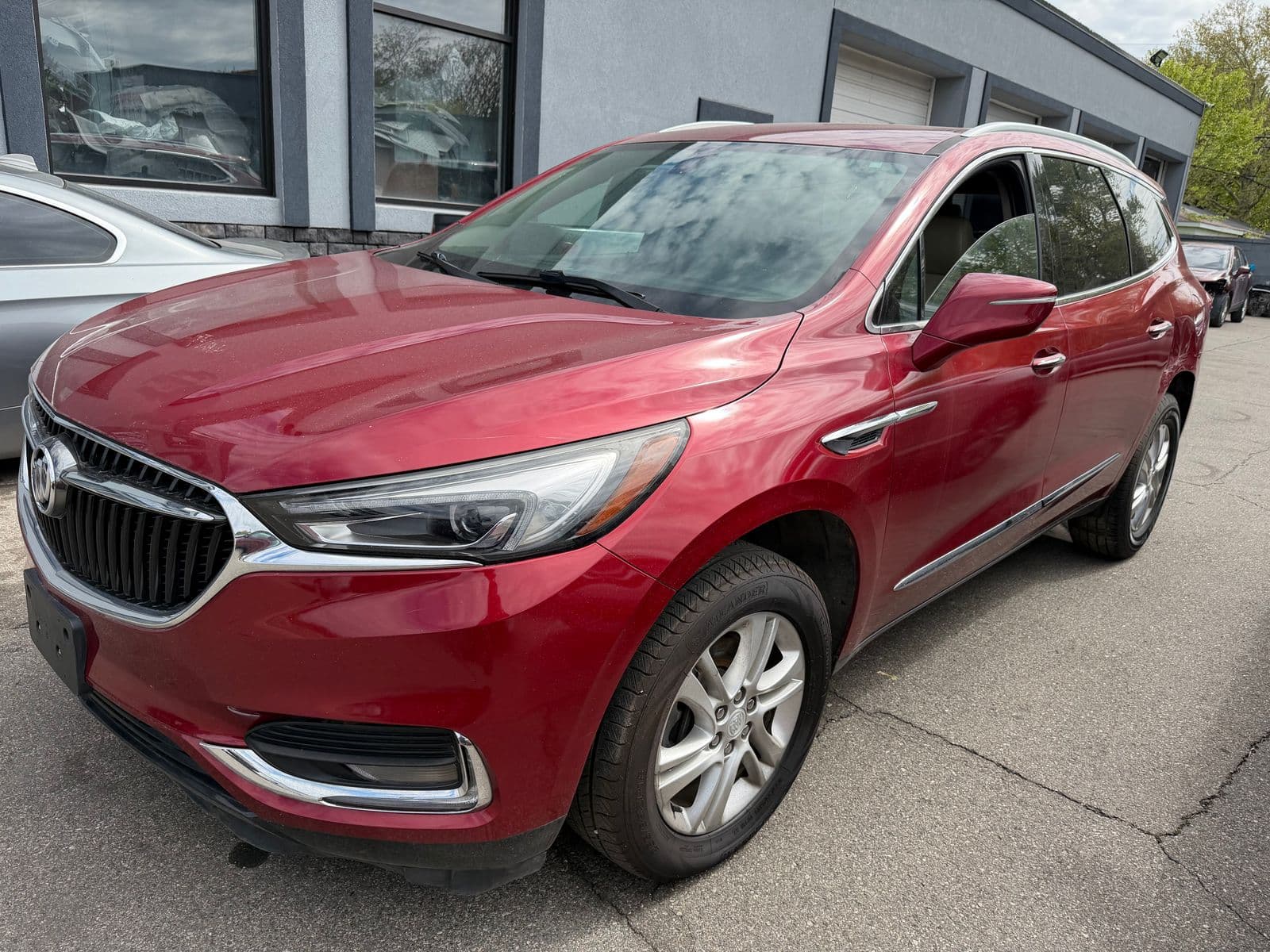 2019 BUICK ENCLAVE Essence 1